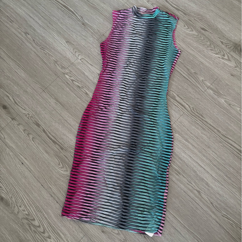5/$25✨Pink Island Vibes Fitted Dress